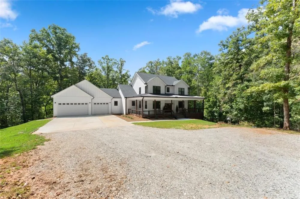 1366 Deer Woods Trail Cleveland, GA 30528