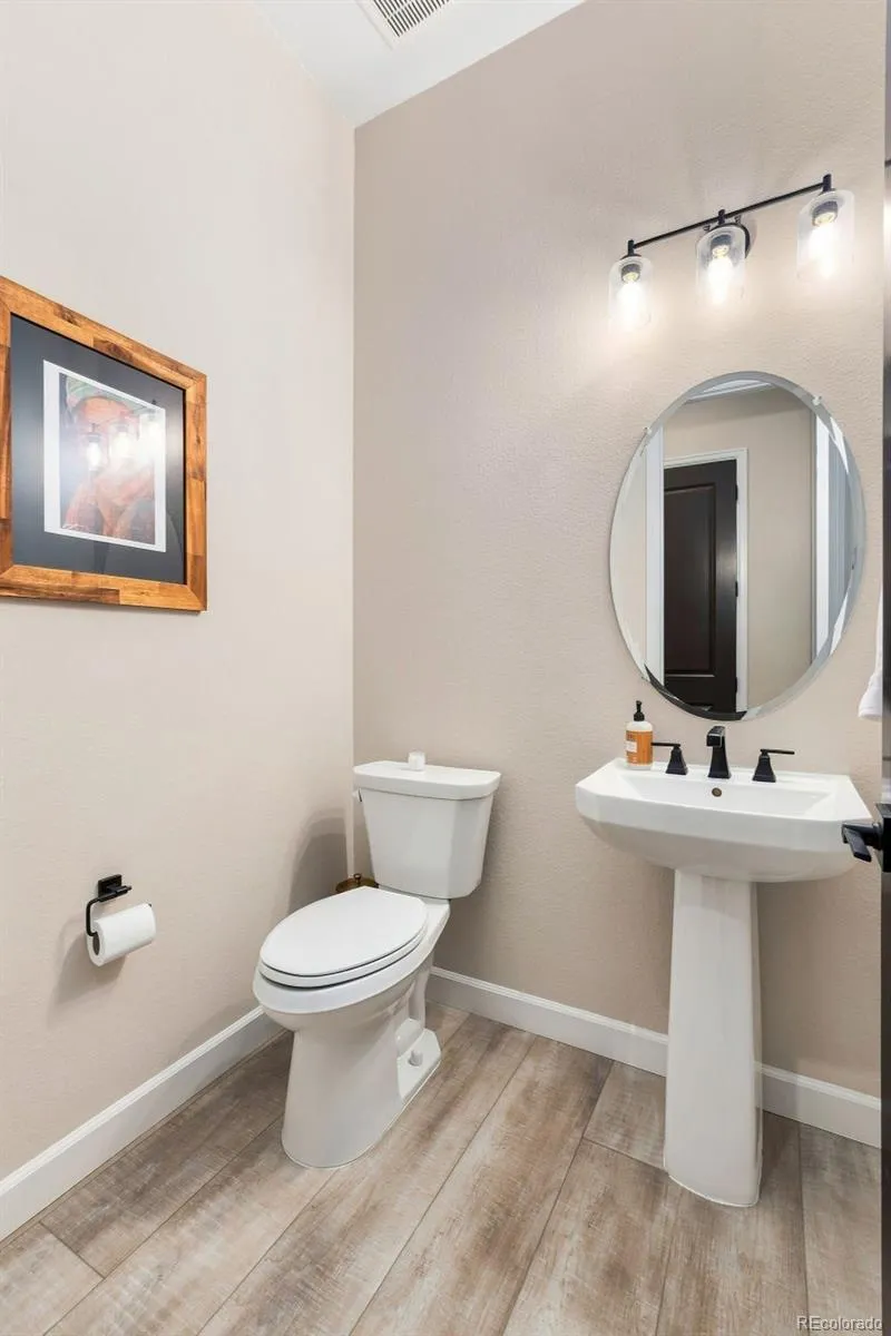 24663 E 36th Avenue Aurora, CO 80019
