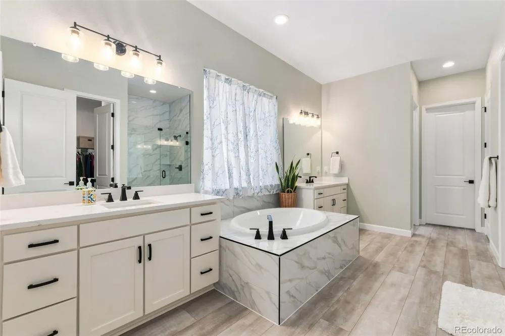 24663 E 36th Avenue Aurora, CO 80019