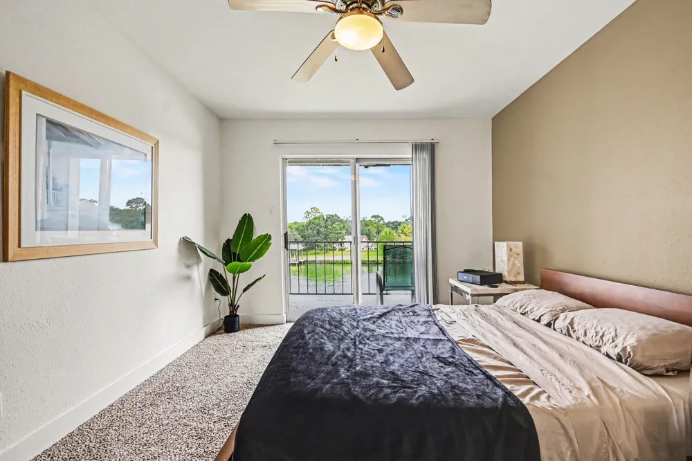 18511 Egret Bay Boulevard #102 Webster, TX 77058