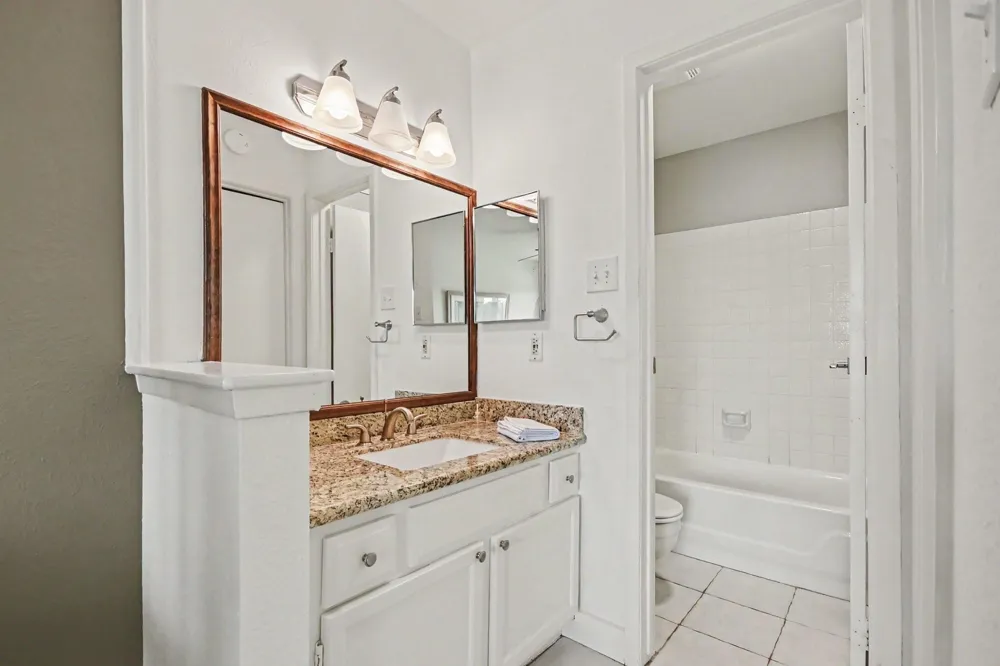 18511 Egret Bay Boulevard #102 Webster, TX 77058