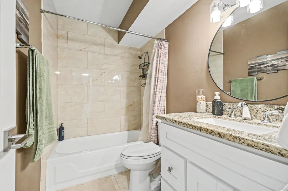 18511 Egret Bay Boulevard #102 Webster, TX 77058