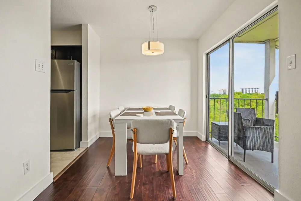 18511 Egret Bay Boulevard #102 Webster, TX 77058