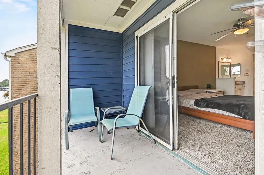 18511 Egret Bay Boulevard #102 Webster, TX 77058