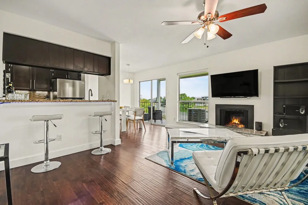 18511 Egret Bay Boulevard #102 Webster, TX 77058