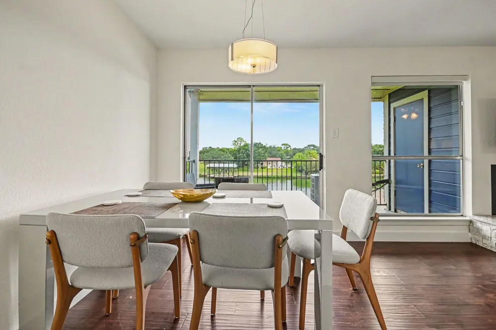 18511 Egret Bay Boulevard #102 Webster, TX 77058