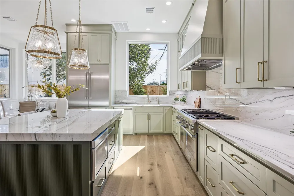 6107 Lake Street West University Place, TX 77005