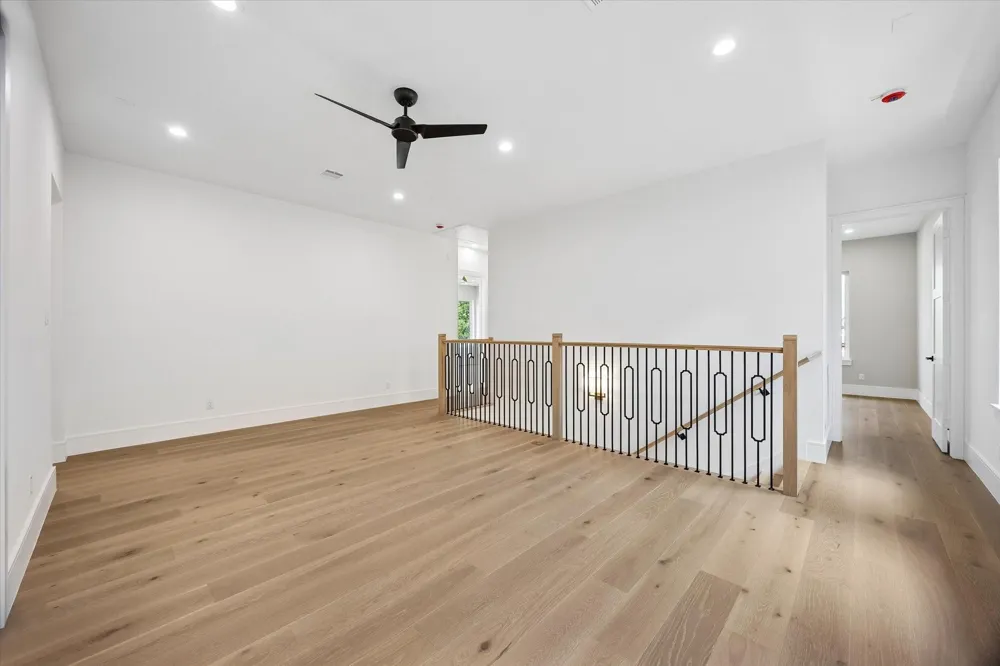 6107 Lake Street West University Place, TX 77005
