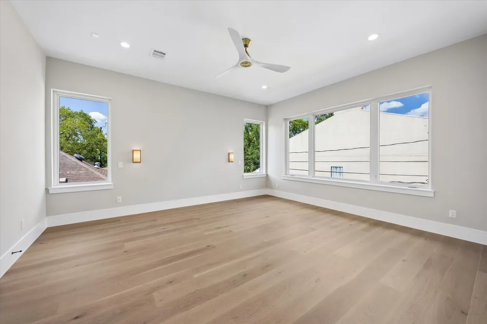 6107 Lake Street West University Place, TX 77005