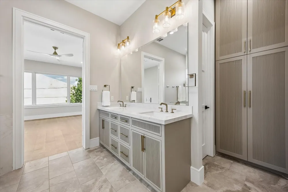 6107 Lake Street West University Place, TX 77005
