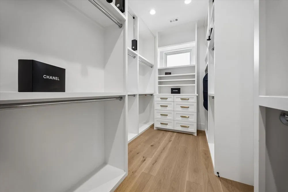 6107 Lake Street West University Place, TX 77005