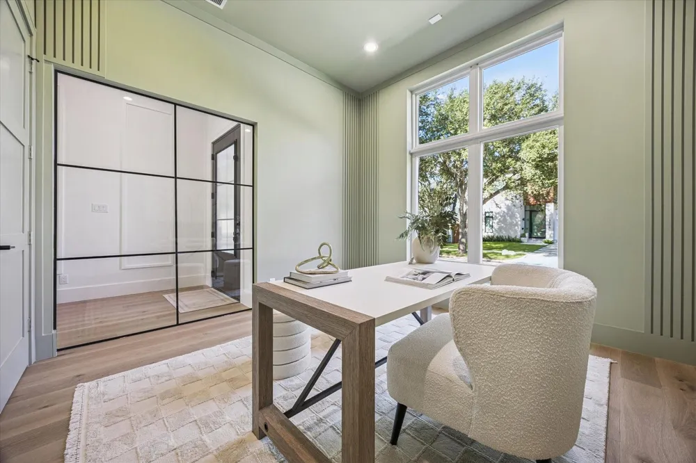 6107 Lake Street West University Place, TX 77005