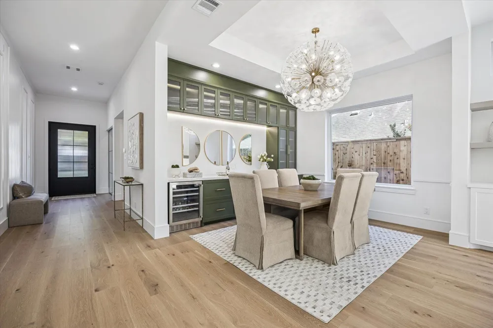 6107 Lake Street West University Place, TX 77005