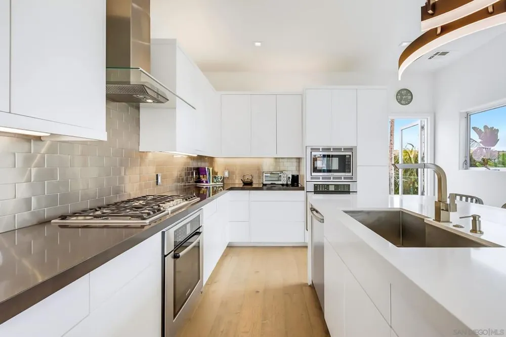 309 Colima La Jolla, CA 92037