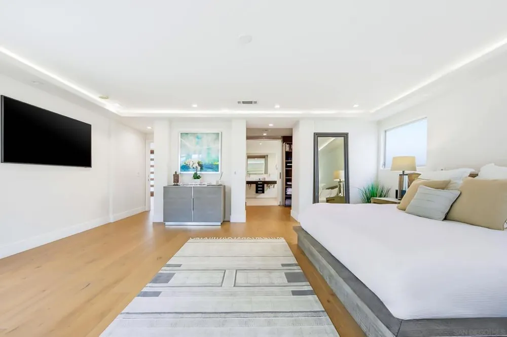 309 Colima La Jolla, CA 92037