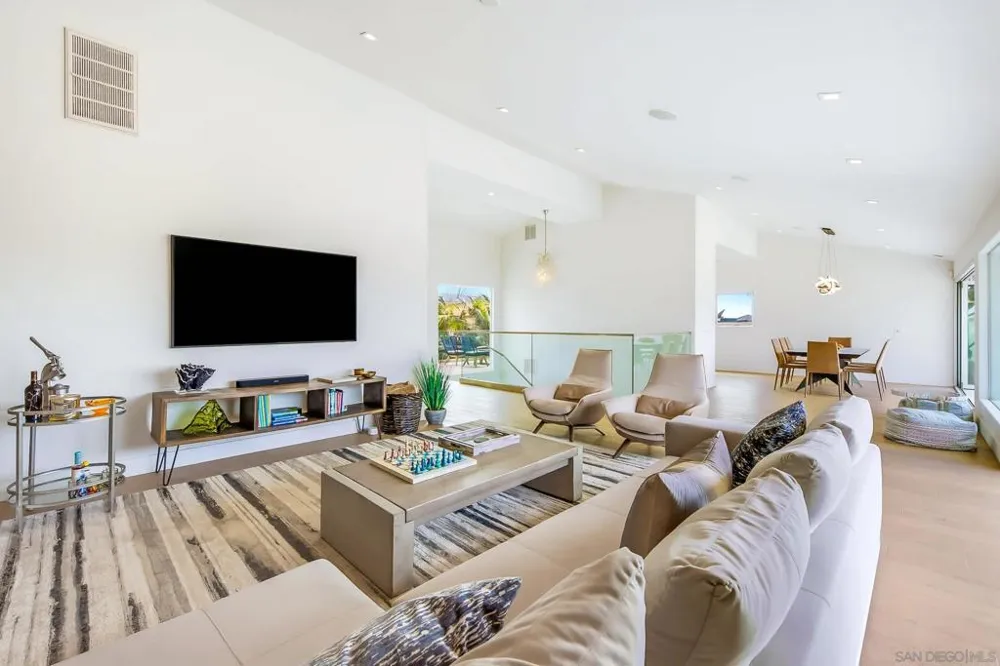 309 Colima La Jolla, CA 92037