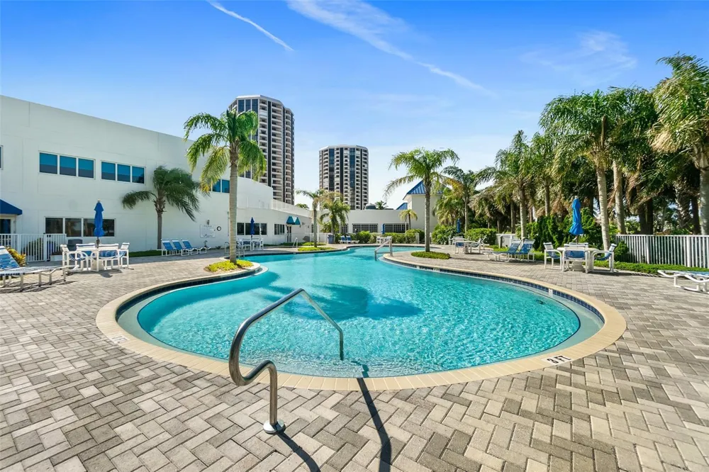 2 OCEANS WEST BOULEVARD #406 Daytona Beach Shores, FL 32118