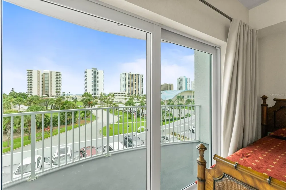 2 OCEANS WEST BOULEVARD #406 Daytona Beach Shores, FL 32118