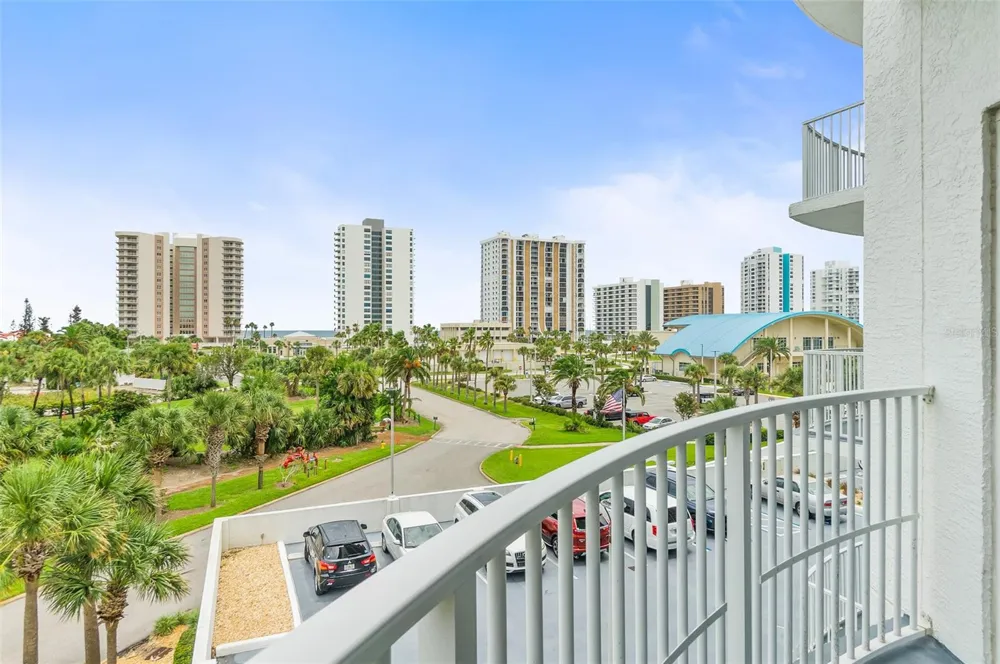 2 OCEANS WEST BOULEVARD #406 Daytona Beach Shores, FL 32118