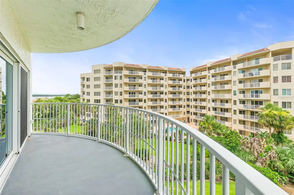 2 OCEANS WEST BOULEVARD #406 Daytona Beach Shores, FL 32118