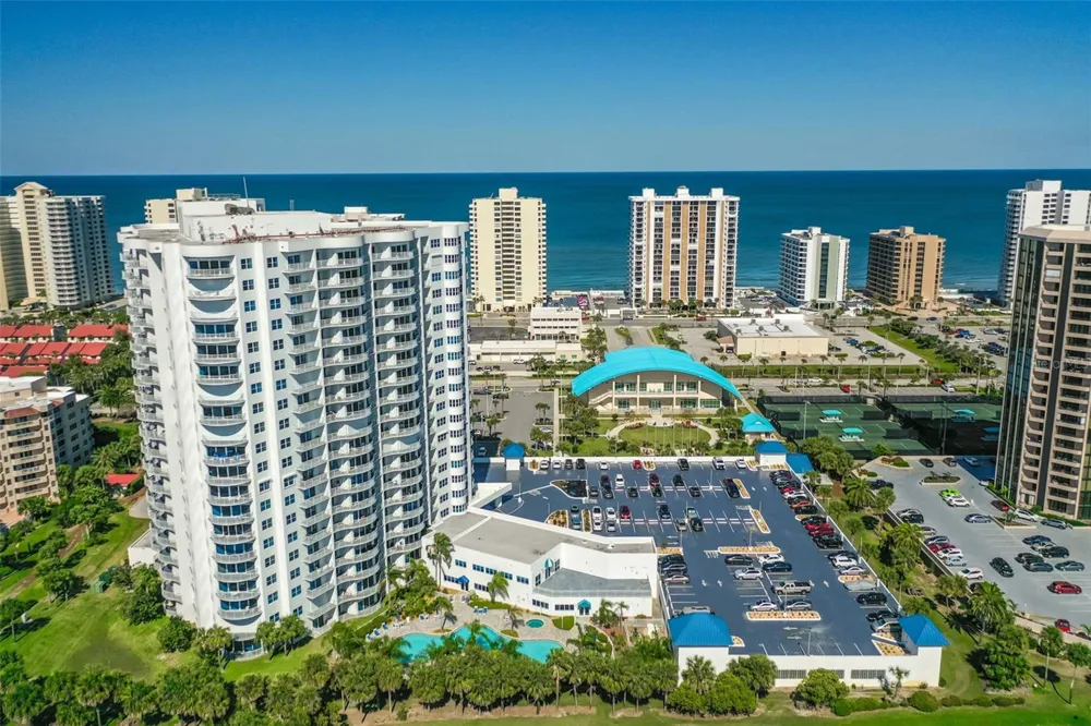 2 OCEANS WEST BOULEVARD #406 Daytona Beach Shores, FL 32118
