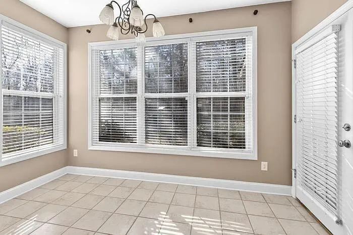3968 Lake Ruby Lane Suwanee, GA 30024