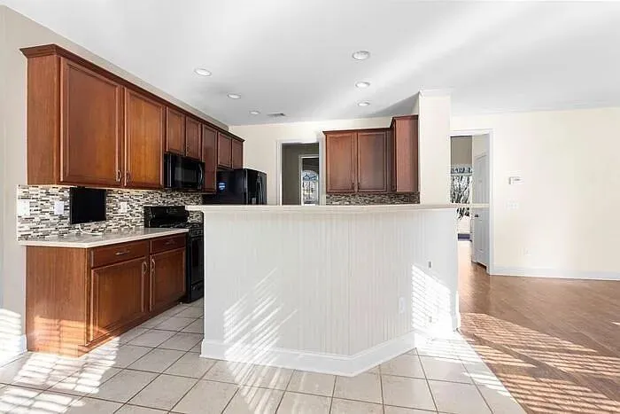 3968 Lake Ruby Lane Suwanee, GA 30024