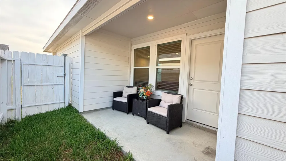 16799 Marie Village Drive Conroe, TX 77306