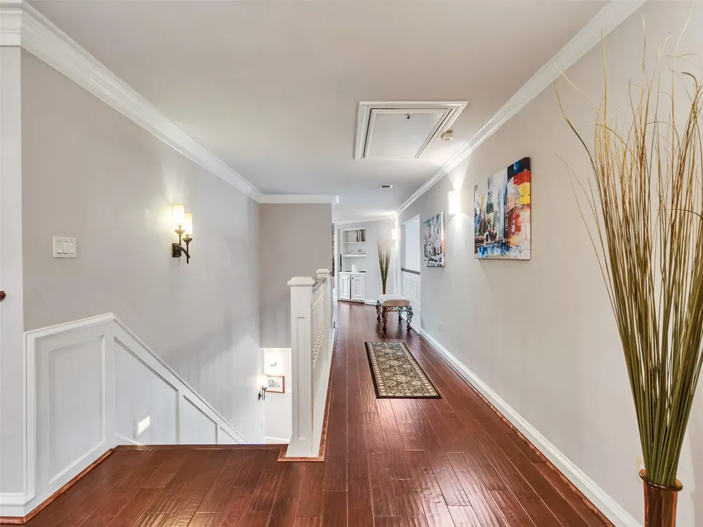 2819 Cedar Woods Place Houston, TX 77068
