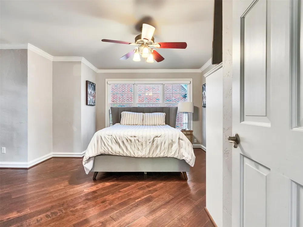 2819 Cedar Woods Place Houston, TX 77068