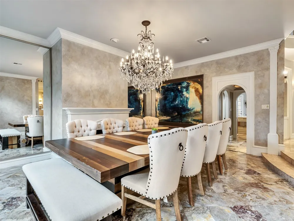2819 Cedar Woods Place Houston, TX 77068