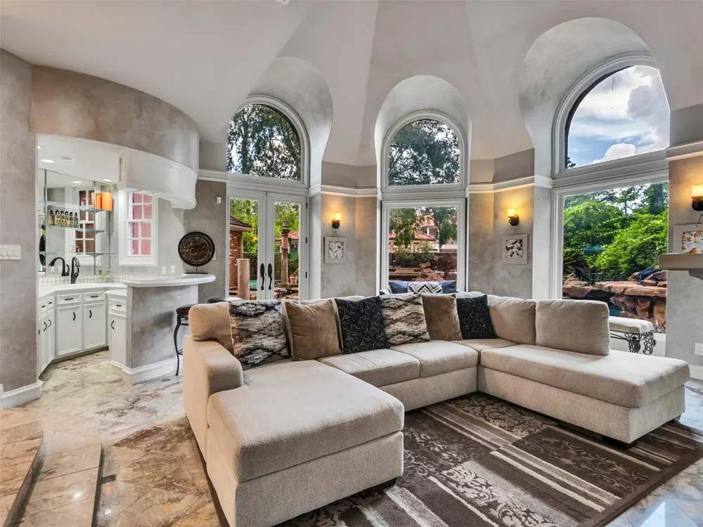 2819 Cedar Woods Place Houston, TX 77068