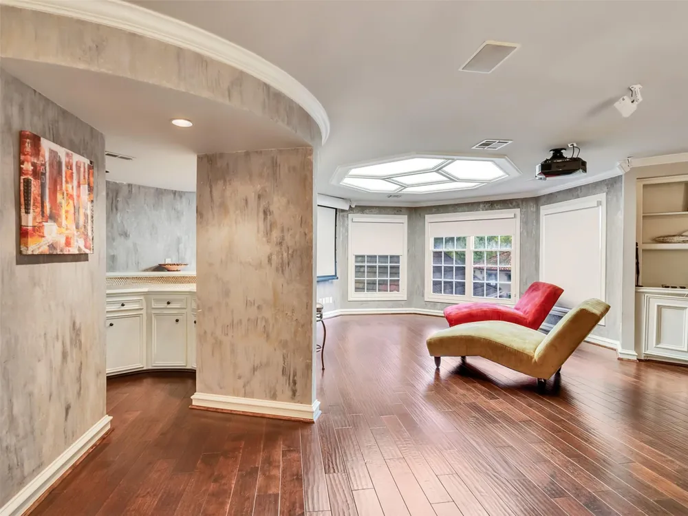 2819 Cedar Woods Place Houston, TX 77068