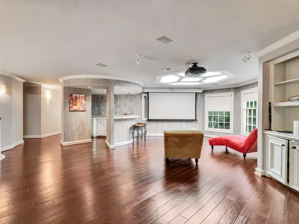2819 Cedar Woods Place Houston, TX 77068