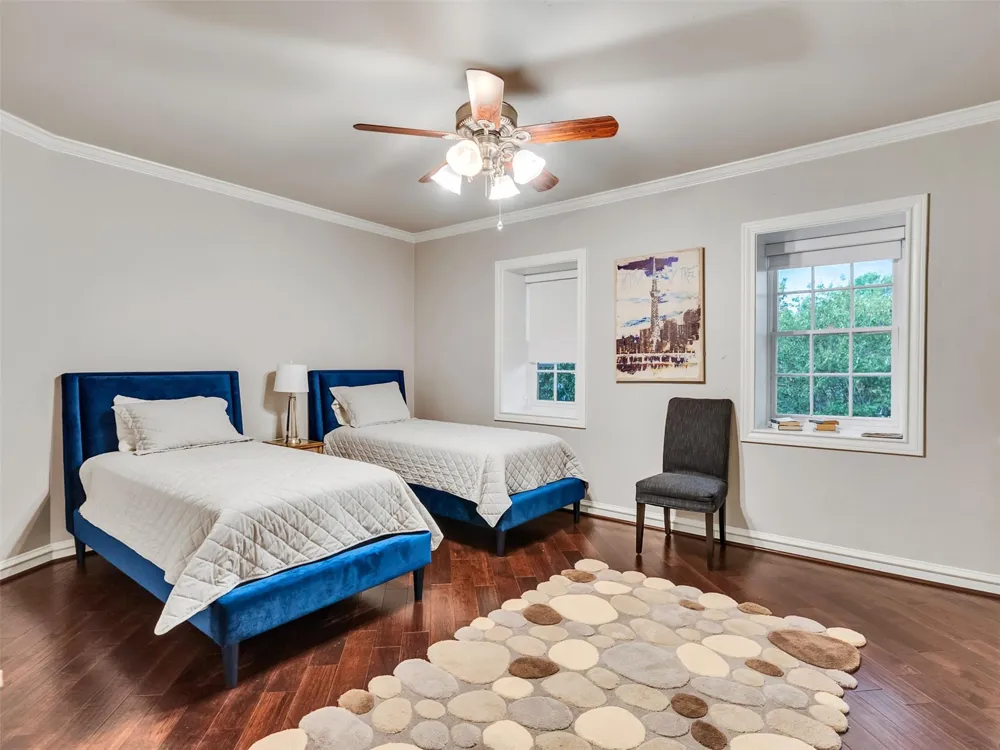 2819 Cedar Woods Place Houston, TX 77068