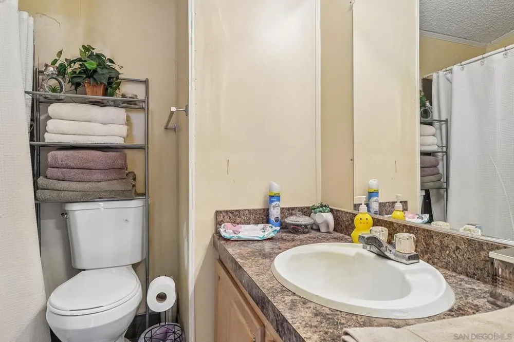 1165 Hollister #SPC 49 San Diego, CA 92154