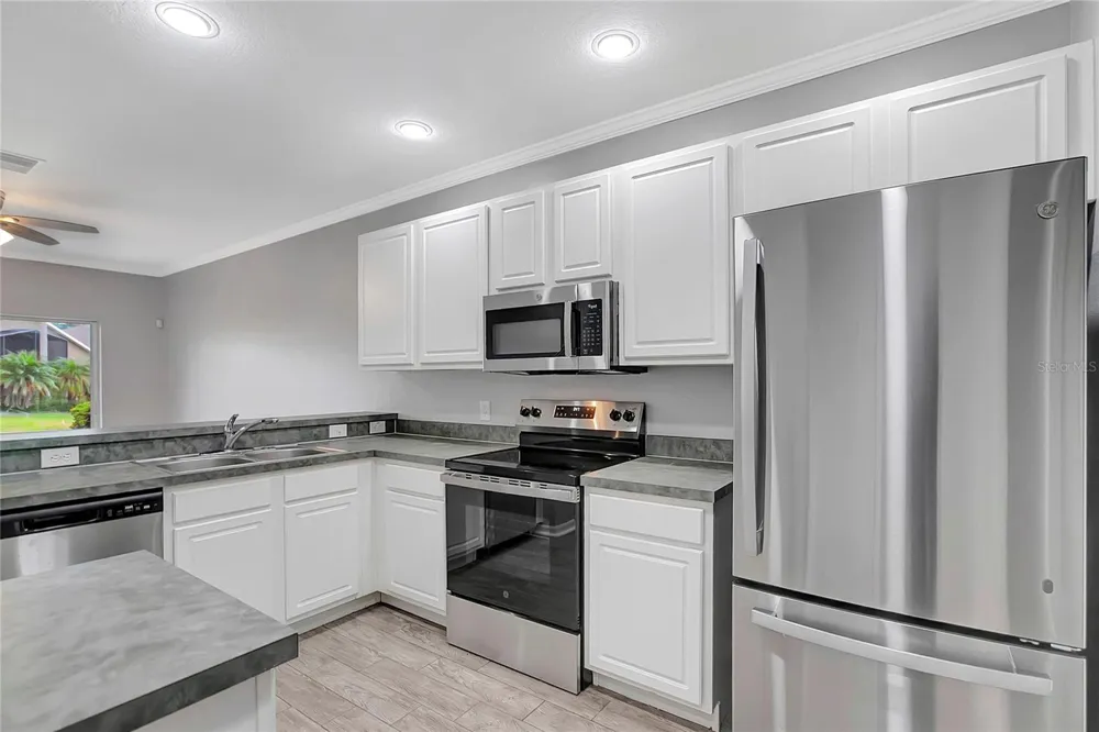 12316 HEALEY SUMMIT LANE Riverview, FL 33579