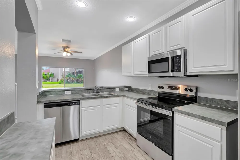 12316 HEALEY SUMMIT LANE Riverview, FL 33579