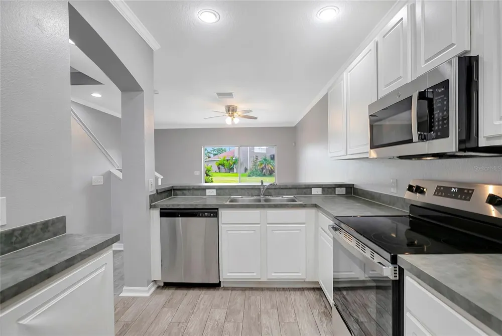 12316 HEALEY SUMMIT LANE Riverview, FL 33579