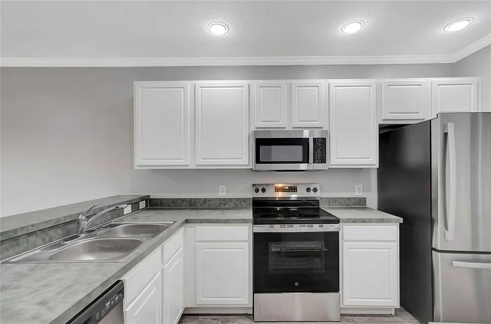 12316 HEALEY SUMMIT LANE Riverview, FL 33579