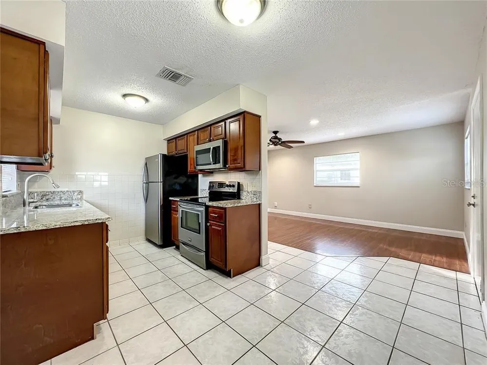 5331 DAVISSON AVENUE Orlando, FL 32810