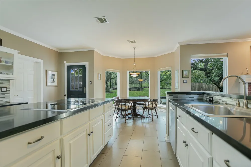 2302 Cliffs Edge Drive Austin, TX 78733
