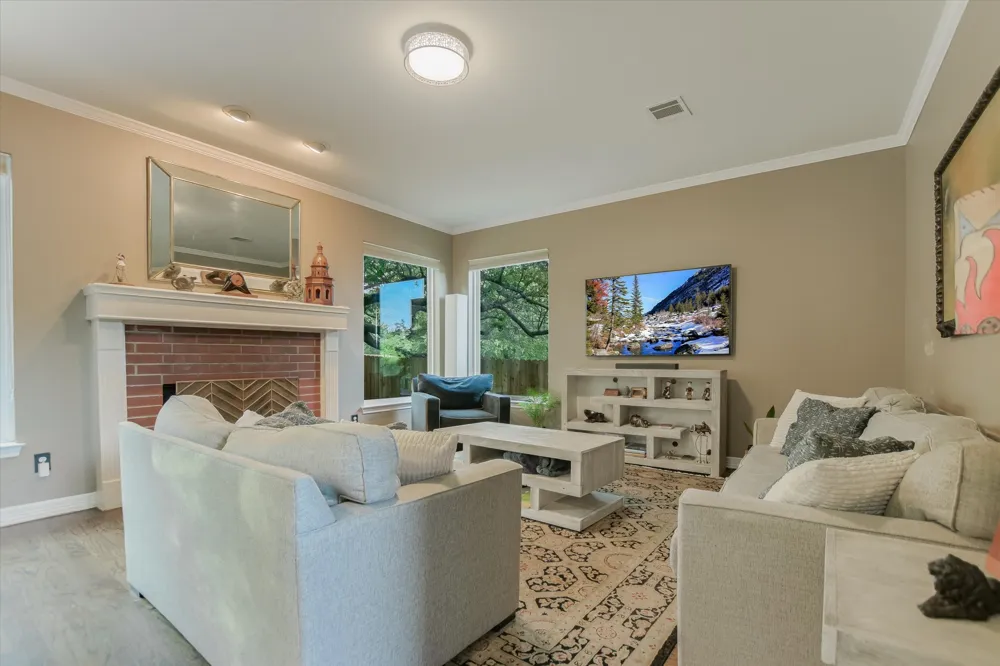 2302 Cliffs Edge Drive Austin, TX 78733
