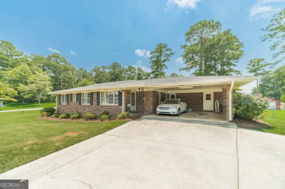2303 Rockbridge RD Stone Mountain, GA 30087