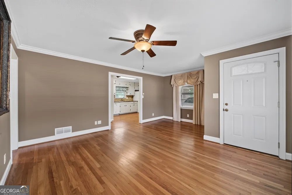 2303 Rockbridge RD Stone Mountain, GA 30087