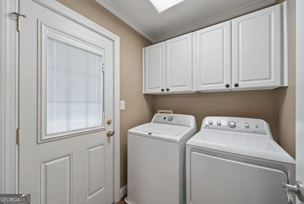 2303 Rockbridge RD Stone Mountain, GA 30087