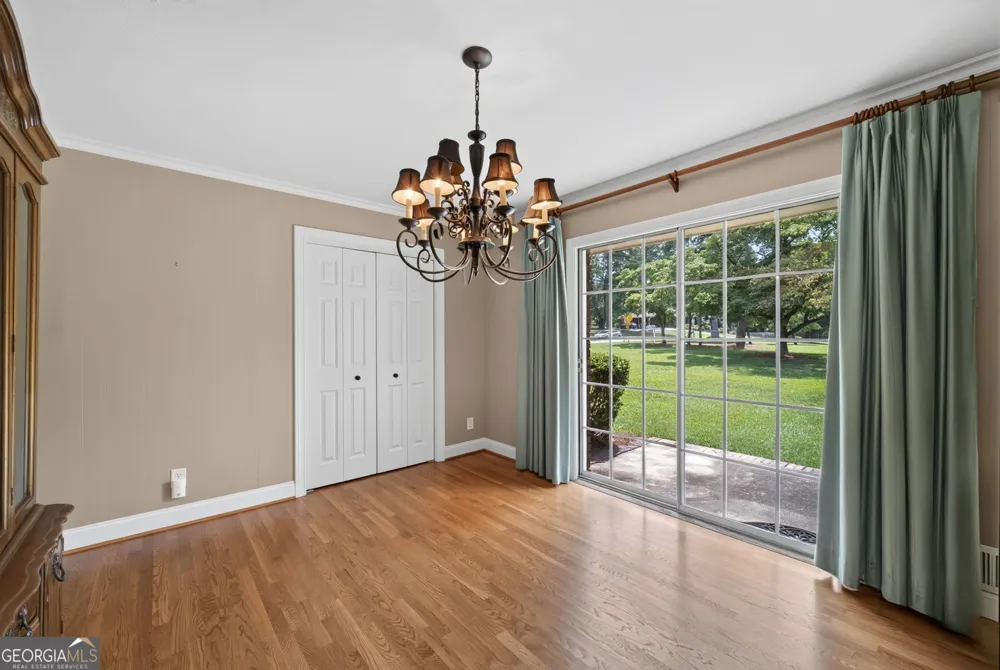 2303 Rockbridge RD Stone Mountain, GA 30087