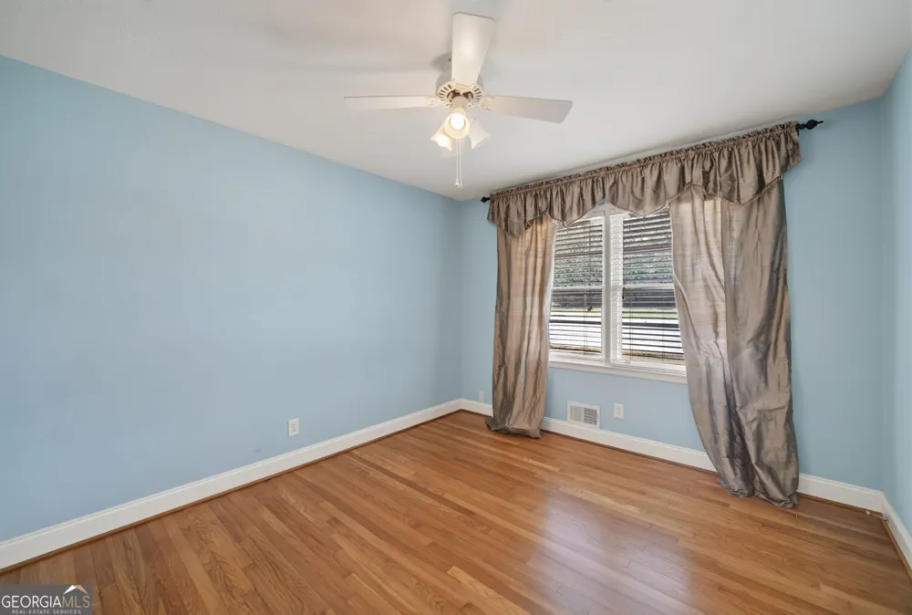 2303 Rockbridge RD Stone Mountain, GA 30087