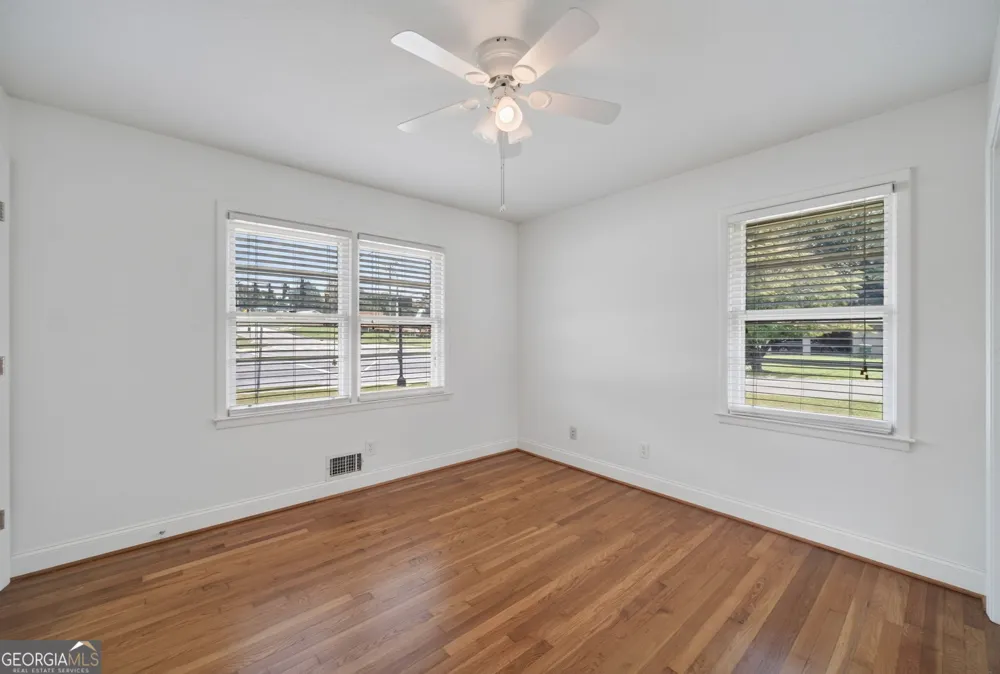 2303 Rockbridge RD Stone Mountain, GA 30087