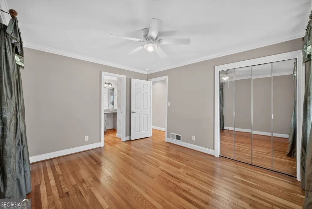 2303 Rockbridge RD Stone Mountain, GA 30087